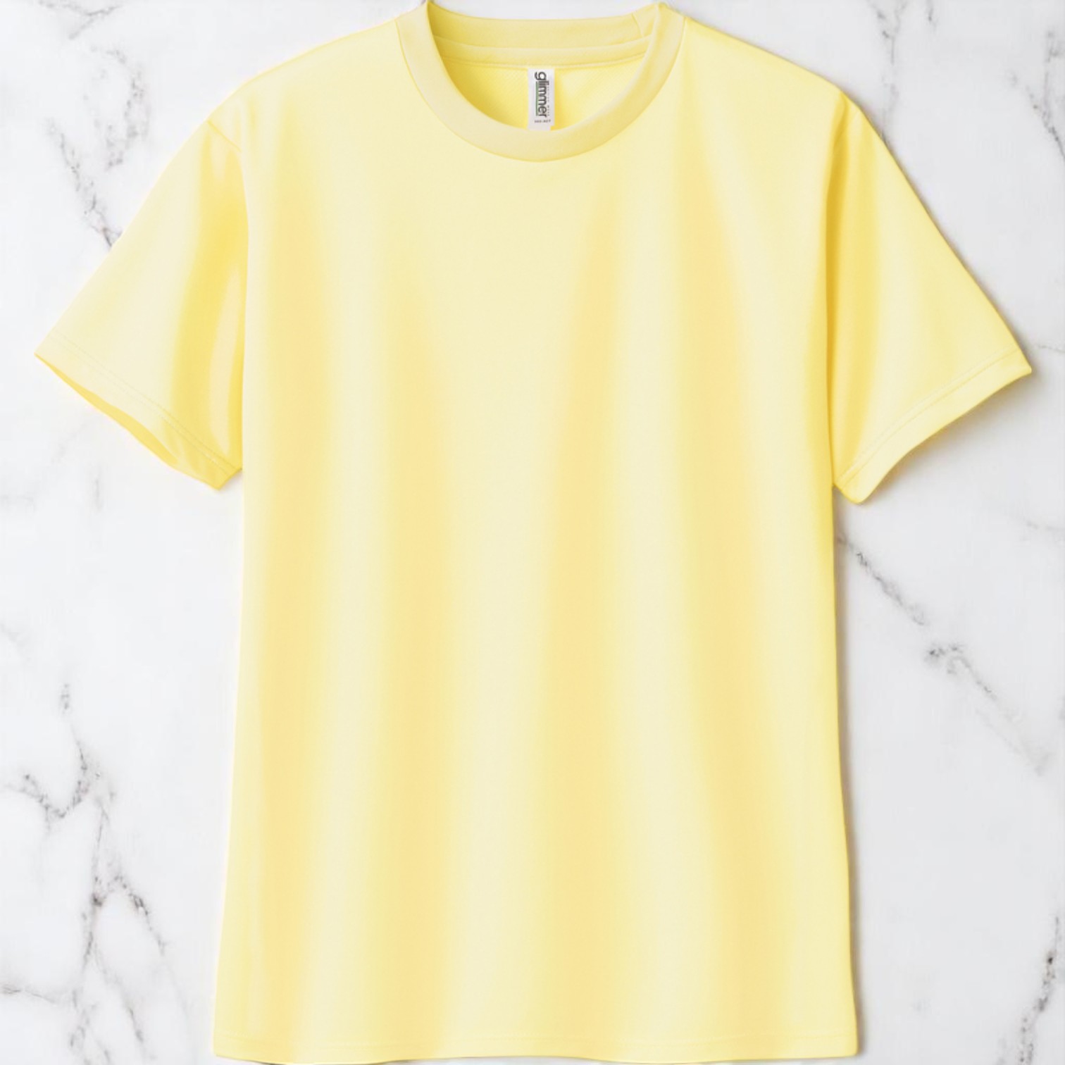 ライトイエロー