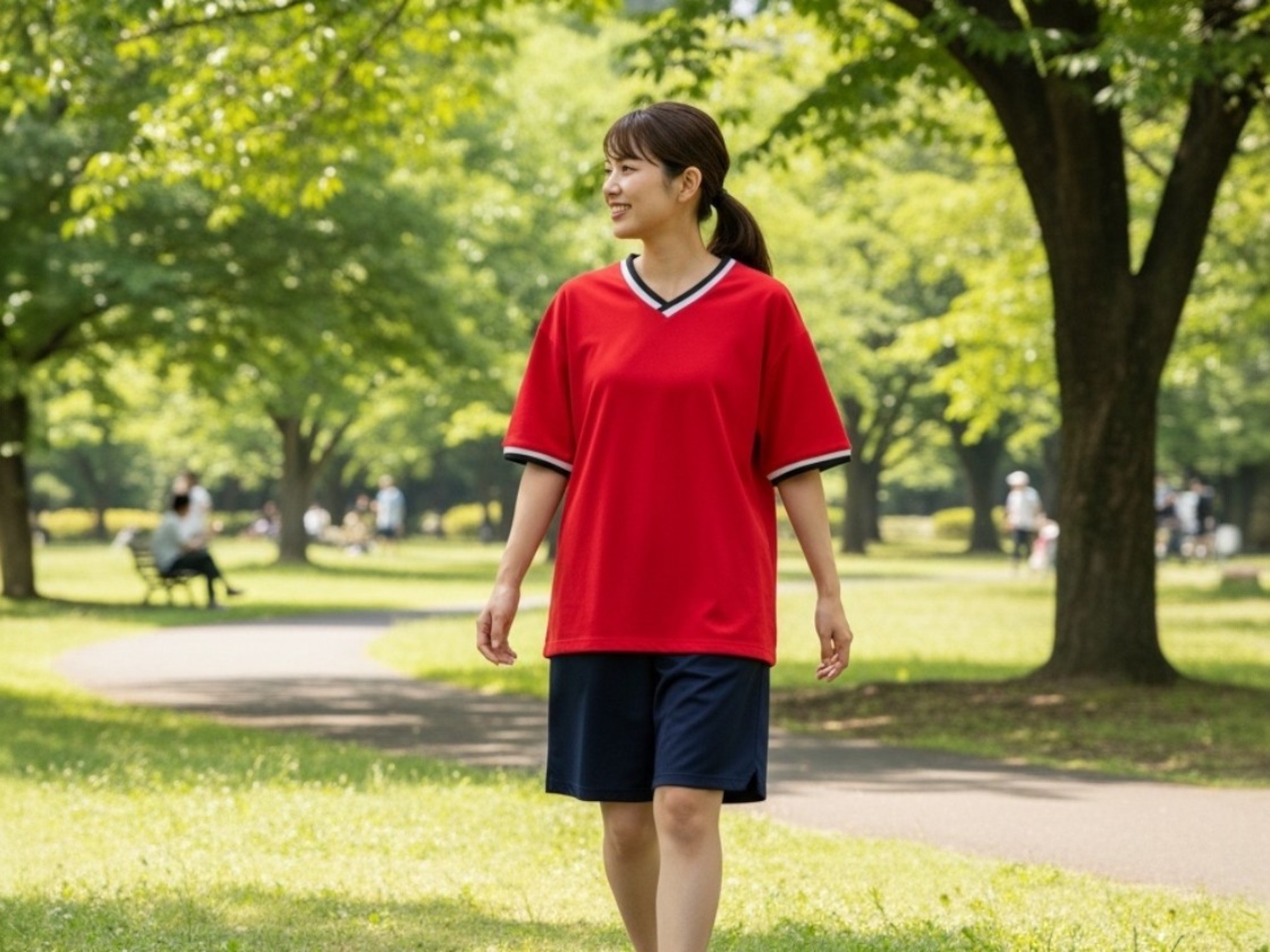 4.1オンス ドライアスレチック ルーズフィット ラインリブTシャツ（着用例）