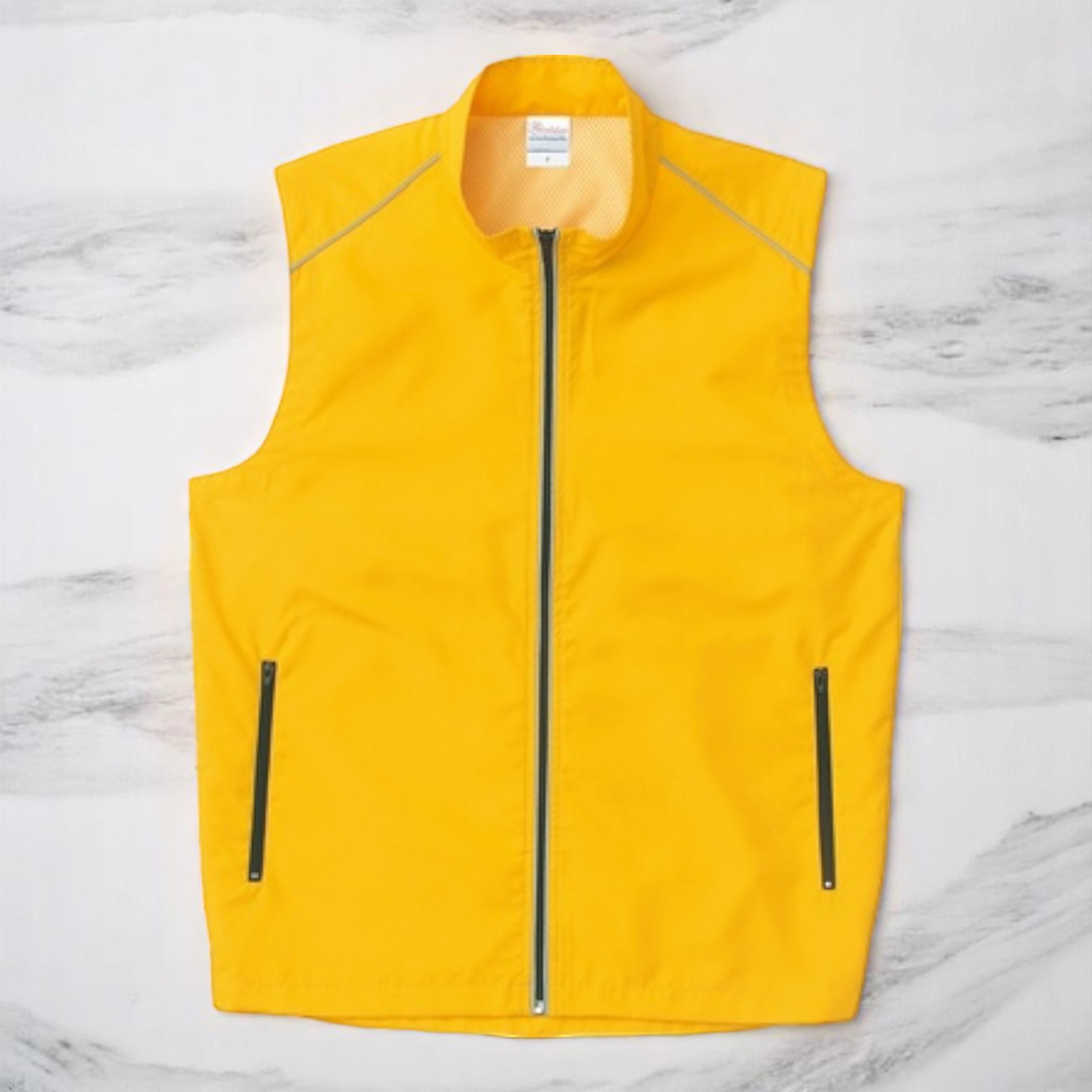 ゴールドイエロー