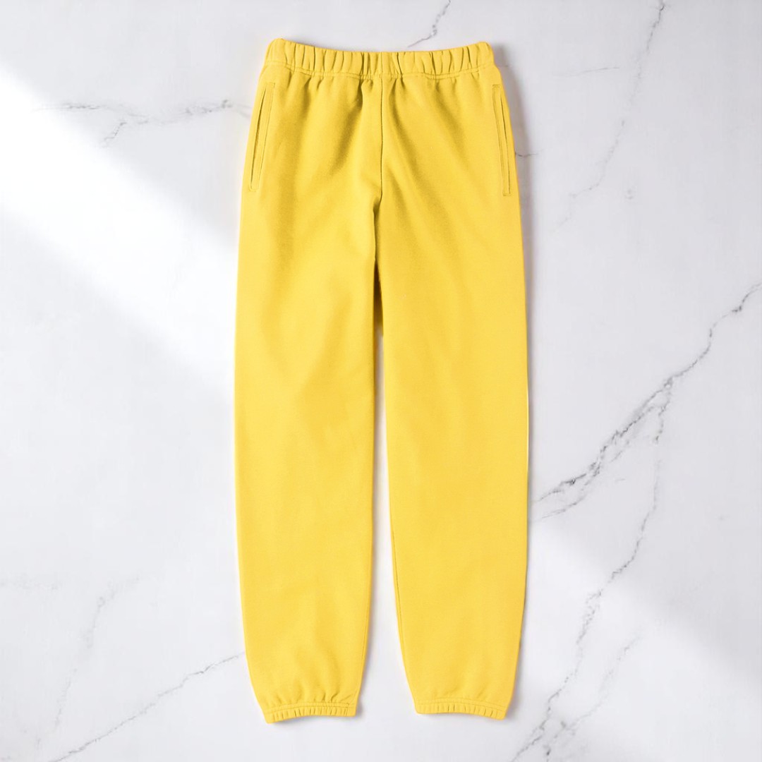 カナリアイエロー