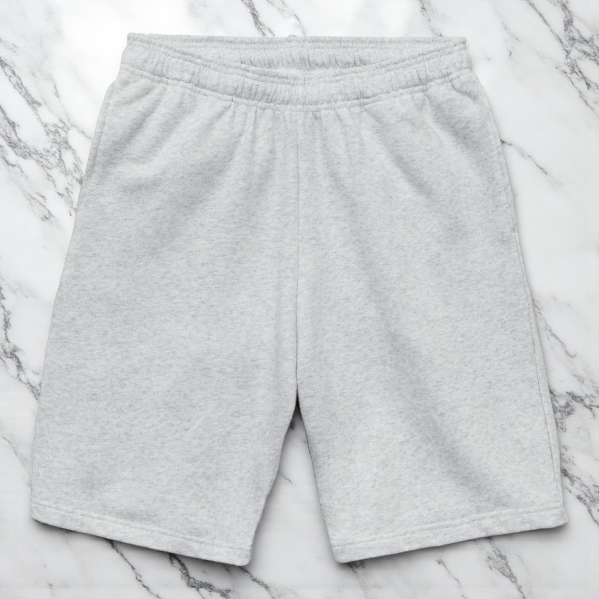 8.2オンススウェットショーツ（裏パイル）