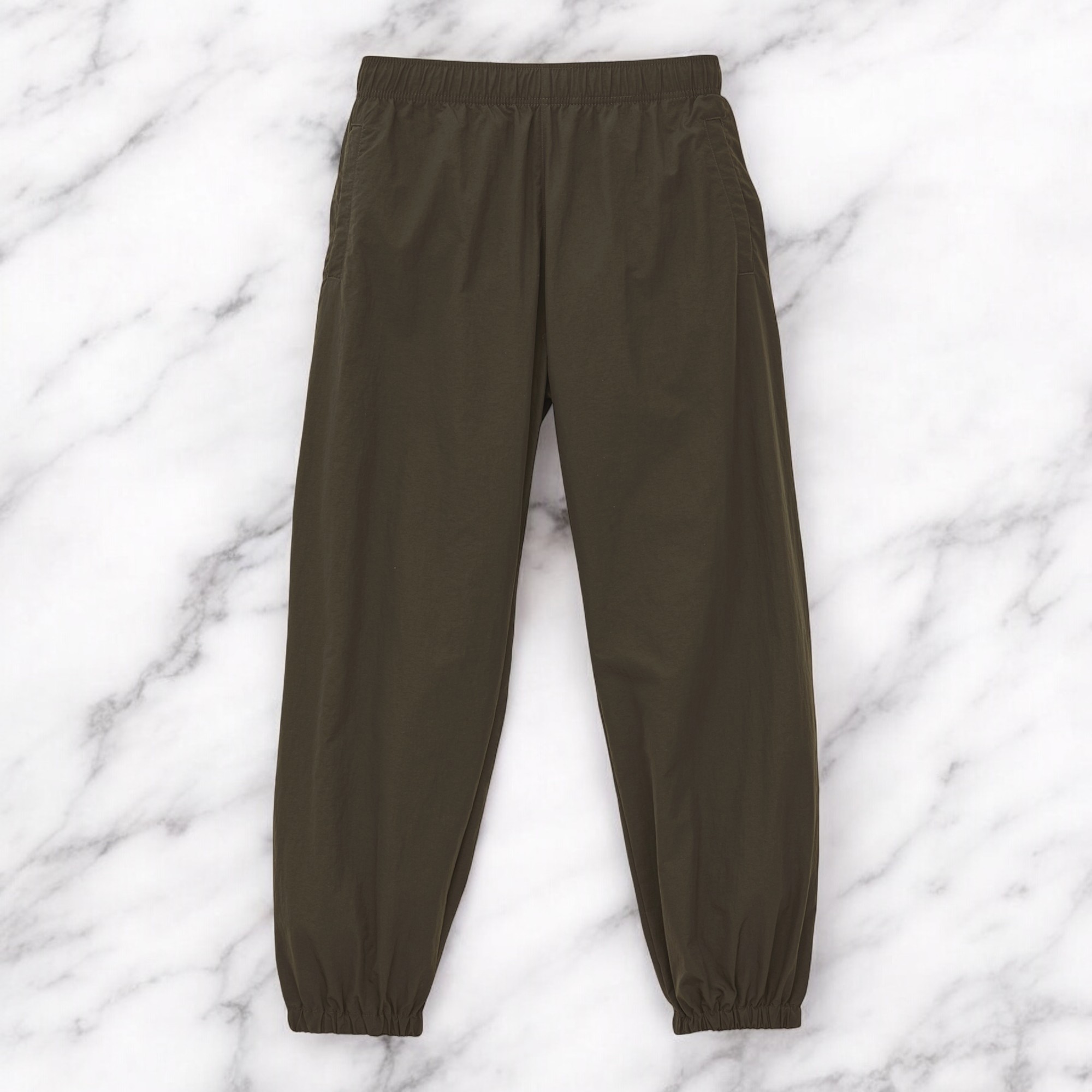 ダークオリーブ