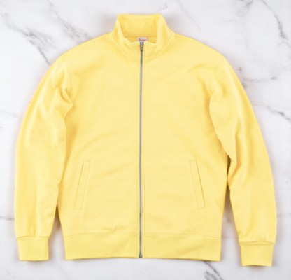 ライトイエロー