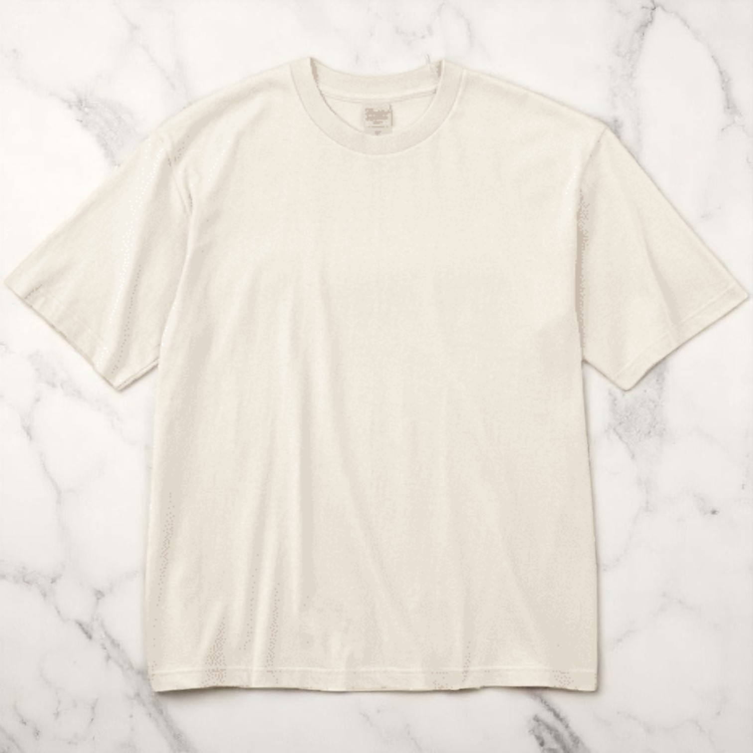 ライトベージュ