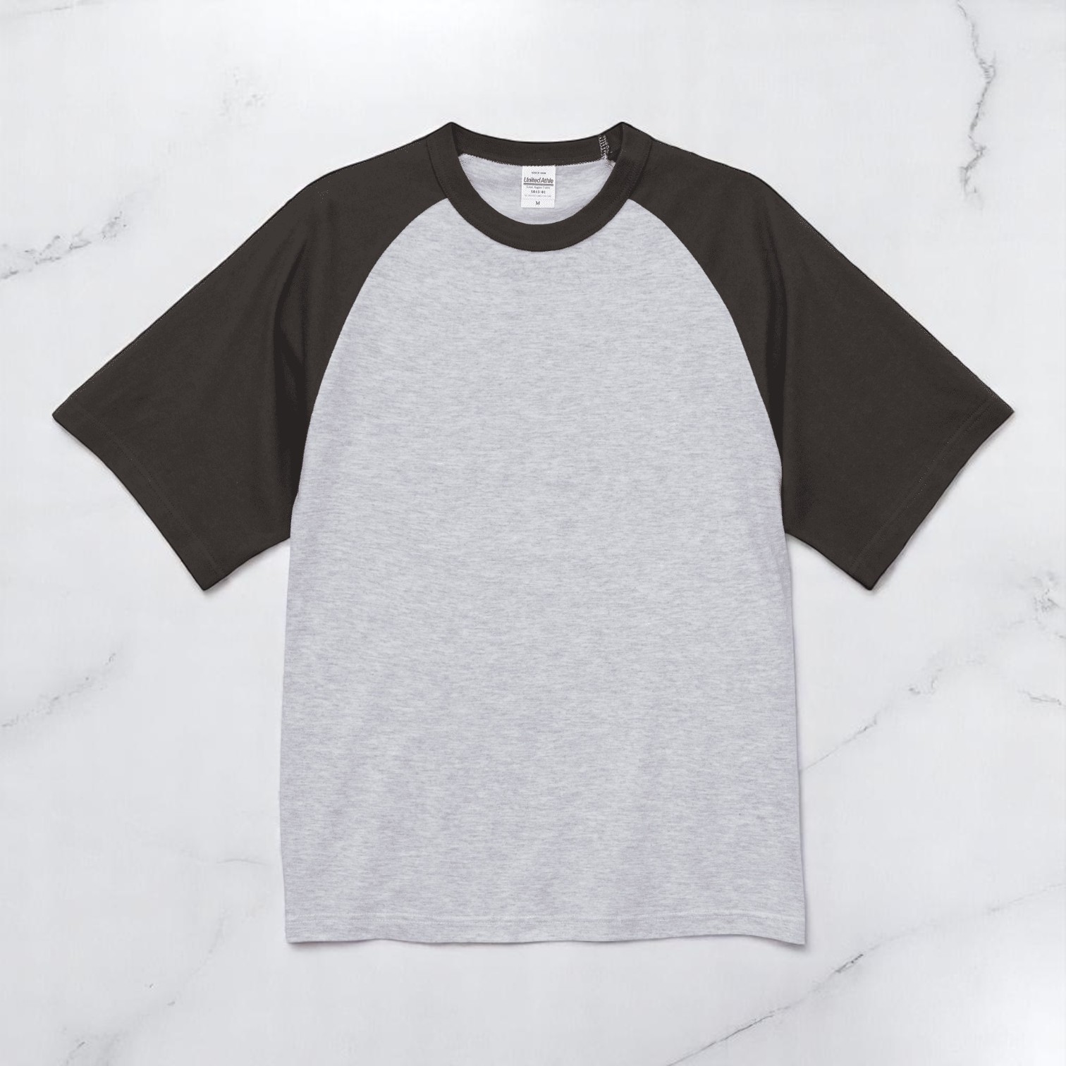 5.6オンスラグランスリーブTシャツ